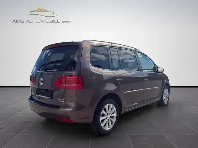 Gebraucht VW Touran Highline 400 PS (294 kW) 2013 Braun Van / Kleinbus