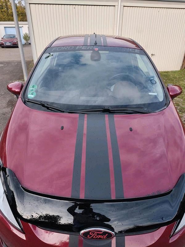 Gebraucht Ford Fiesta Titanium 82 PS (60 kW) 2009 Andere farben Limousine