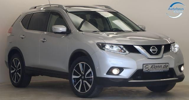 Silber Gebraucht 2016 Nissan X-Trail Tekna SUV | 18.999 € (Fairer Preis) - Bild 1/4