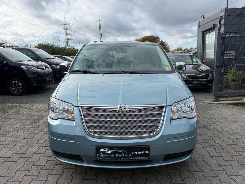 Blau Gebraucht 2009 Chrysler Grand Voyager Van / Kleinbus | 10.000 € - Bild 1/4