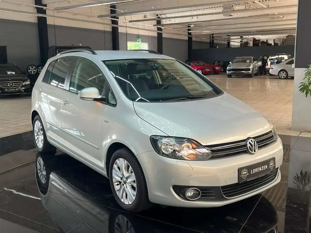 Gebraucht VW Golf Plus Life 122 PS (89 kW) 2013 Silver leaf white gold Van / Kleinbus
