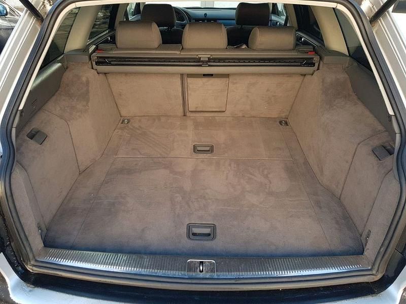 Gebraucht Audi A6 150 PS (110 kW) 2004 Silber Kombi