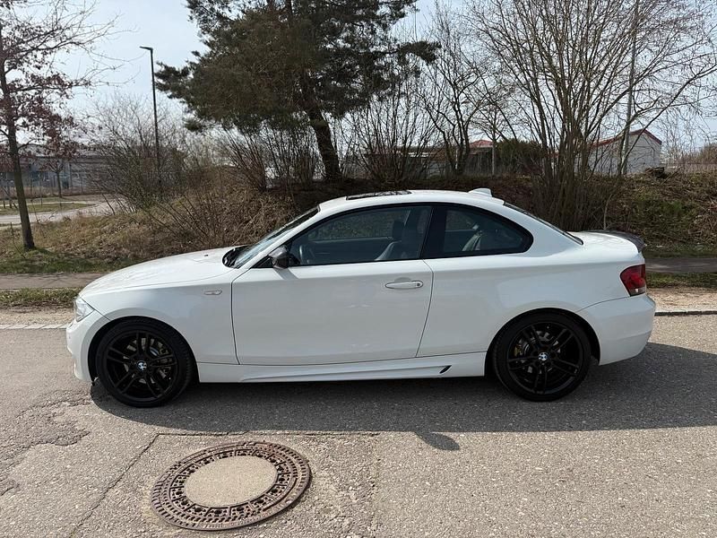 Gebraucht BMW 123 Coupé M Performance 204 PS (150 kW) 2011 Weiß Coupé