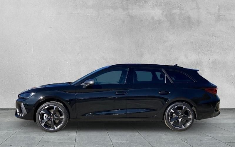 Gebraucht Cupra Leon 150 PS (110 kW) 2025 Midnight schwarz Kombi