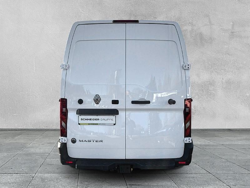 Second-hand Renault Master 170 CP (125 kW) 2025 Alb Monovolum