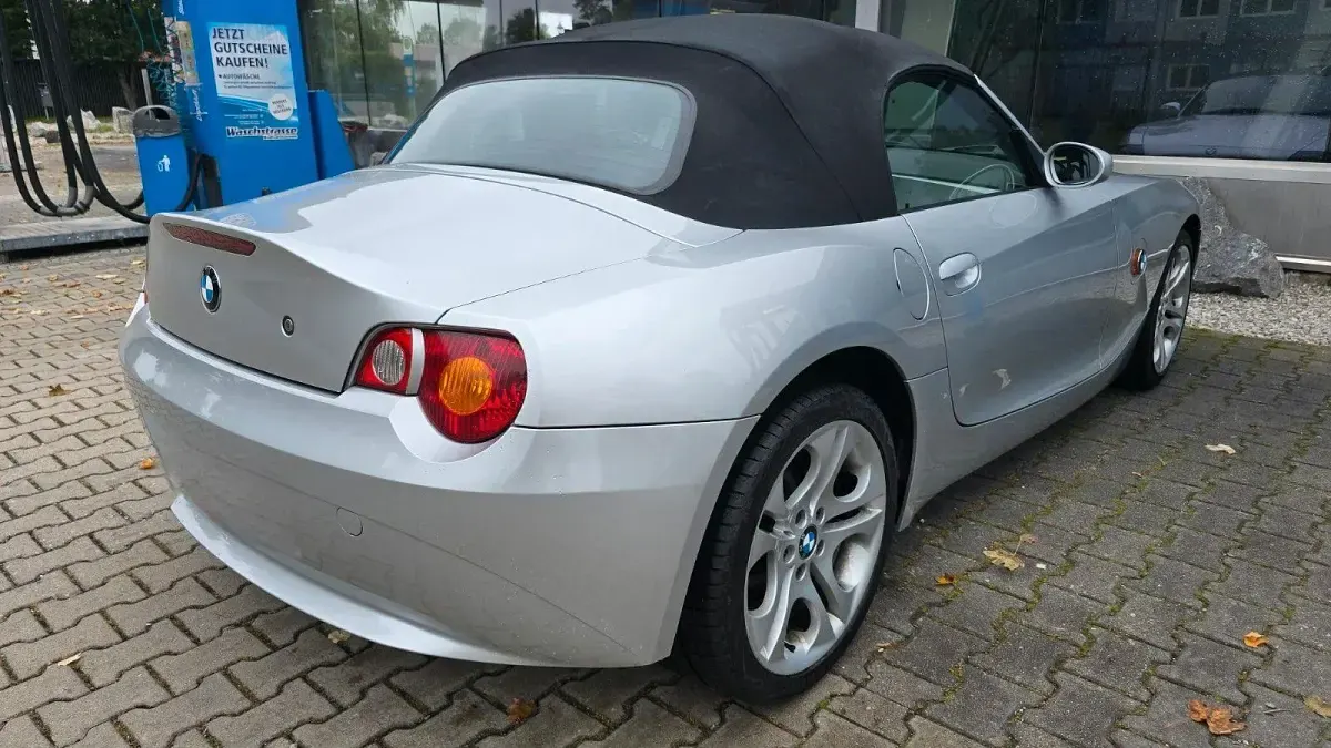 Gebraucht BMW Z4 Sport Line 192 PS (141 kW) 2003 Silber Cabrio