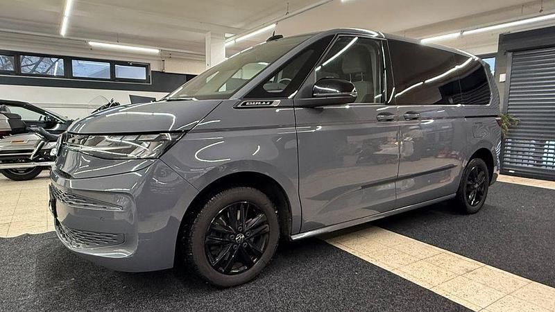 Second-hand VW Multivan 150 CP (110 kW) 2023 Gri Monovolum