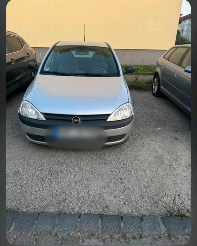 Grau Gebraucht 2003 Opel Corsa Kleinwagen | 1.350 € (Fairer Preis) - Bild 1/4