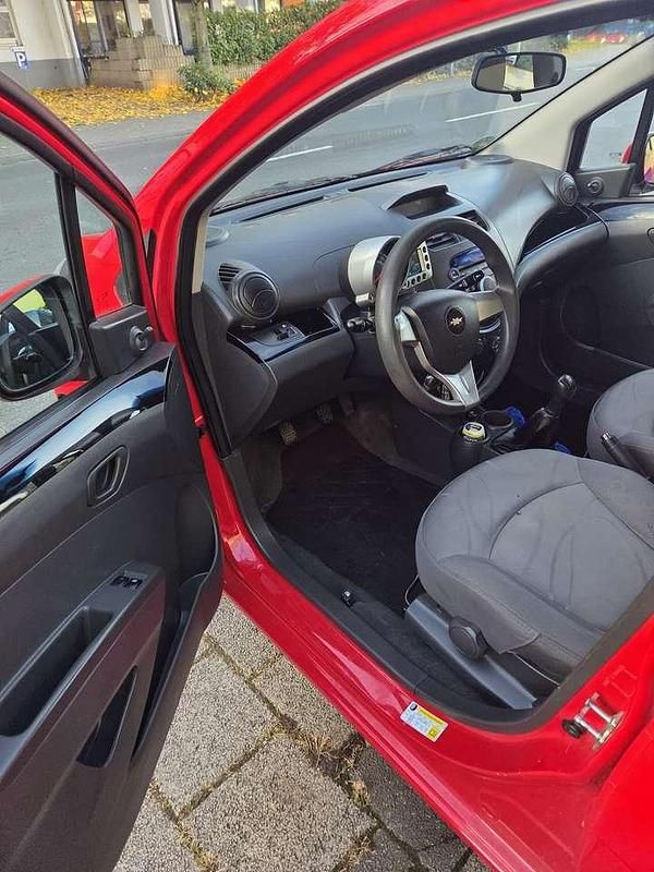 Gebraucht Chevrolet Spark LS 68 PS (50 kW) 2011 Super red Kleinwagen