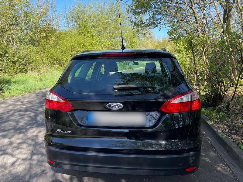 Usata Ford Focus 125 CV (91 kW) 2011 Nero Station wagon