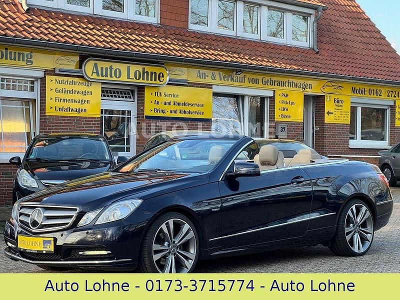 Gebraucht Mercedes E220 170 PS (125 kW) 2011 Blau Cabrio
