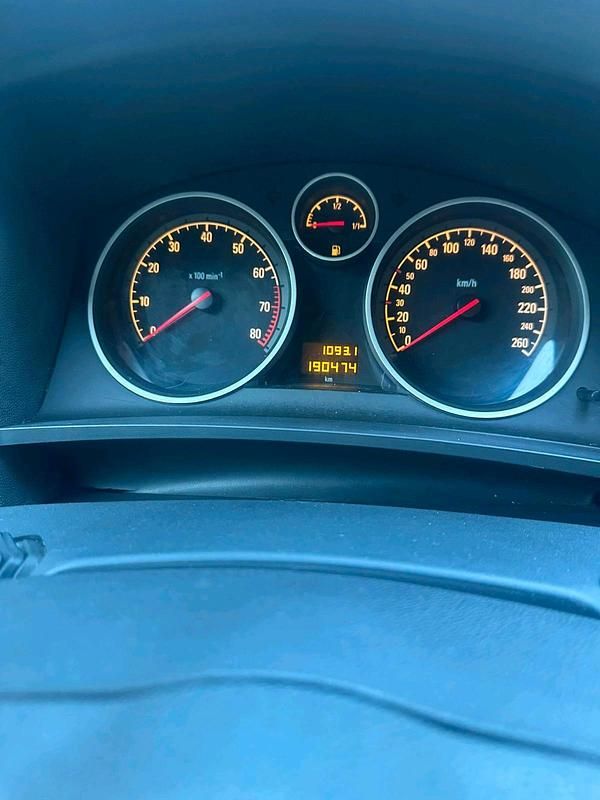 Gebraucht Opel Zafira 140 PS (102 kW) 2006 Grau Van / Kleinbus