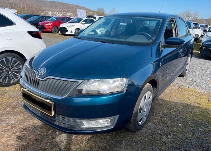 Blau Gebraucht 2013 Skoda Rapid Ambition Limousine | 5.500 € (Fairer Preis) - Bild 1/4