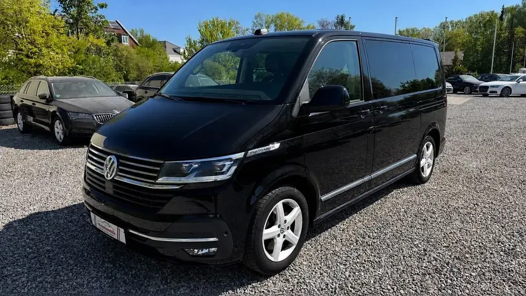 Second-hand VW Multivan Highline 204 CP (150 kW) 2021 Negru Monovolum