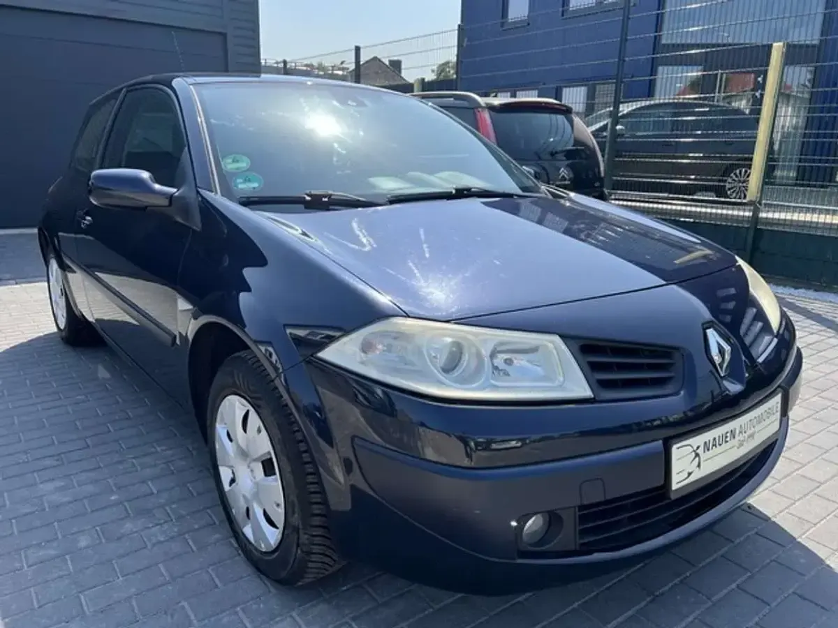 Occasion Renault Mégane Avantage 111 ch (81 kW) 2008 Bleue Citadine