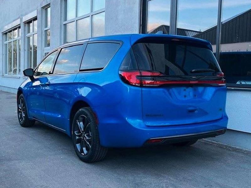 Nowe Chrysler Pacifica 286 KM (210 kW) 2026 Niebieski Minivan
