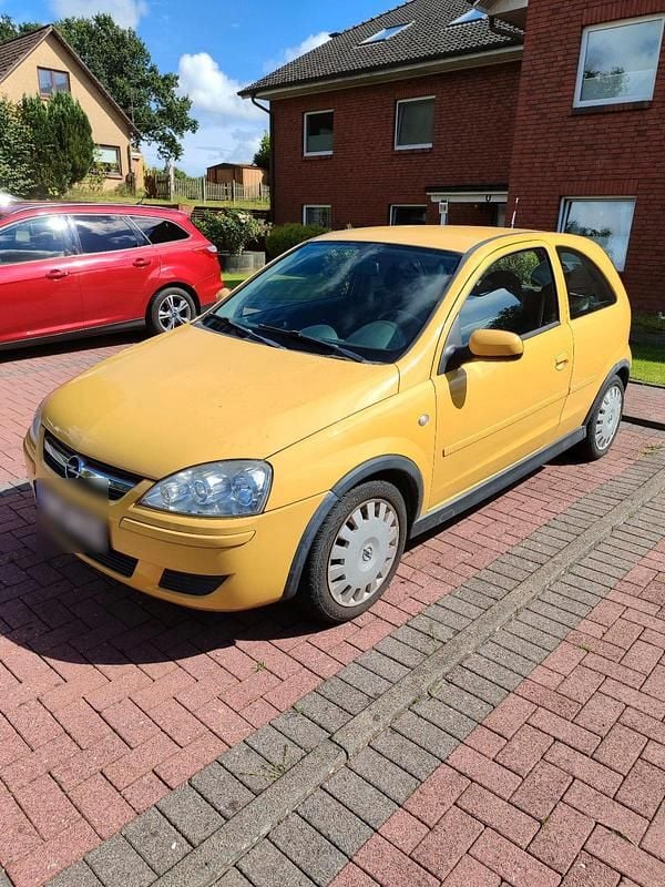 Gelb Gebraucht 2006 Opel Corsa Edition Kleinwagen | 450 € (Superpreis) - Bild 1/4