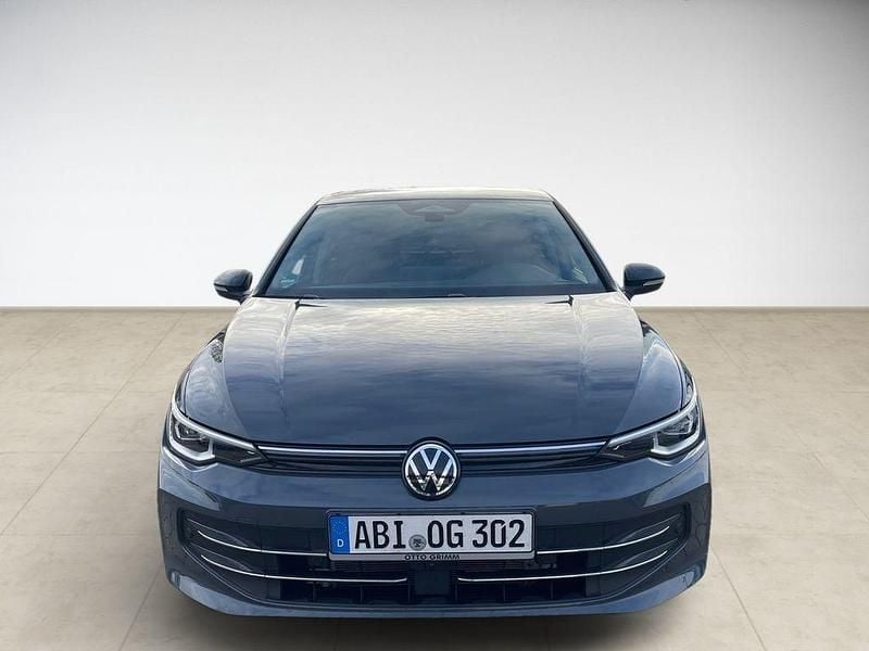 Gebraucht VW Golf VIII 150 PS (110 kW) 2025 Grau Limousine