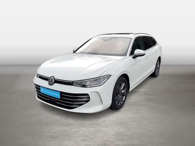 Weiß Gebraucht 2024 VW Passat Elegance Limousine | 37.889 € (Guter Preis) - Bild 1/4