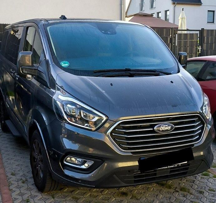 Grau Gebraucht 2020 Ford Tourneo Custom Van / Kleinbus | 39.500 € (Teuer) - Bild 1/4
