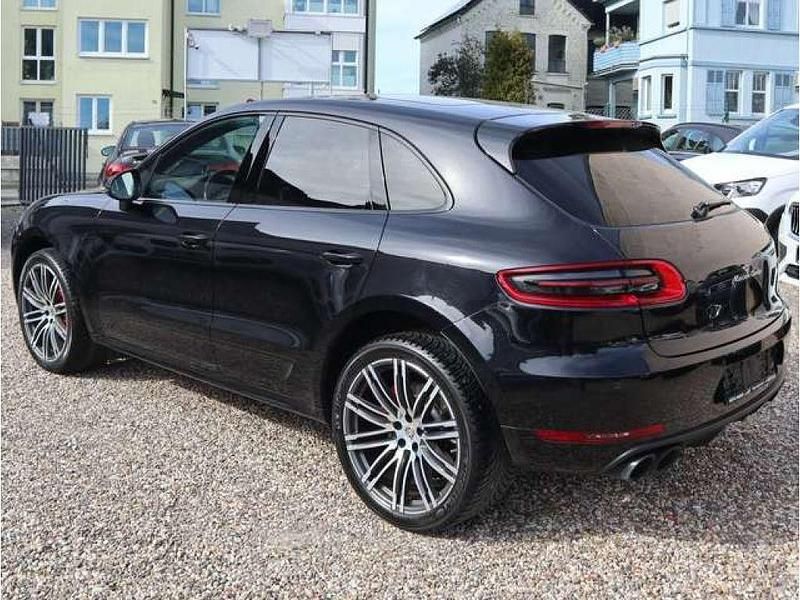 Gebraucht Porsche Macan 400 PS (294 kW) 2015 Tiefschwarzmetallic (metallic) SUV