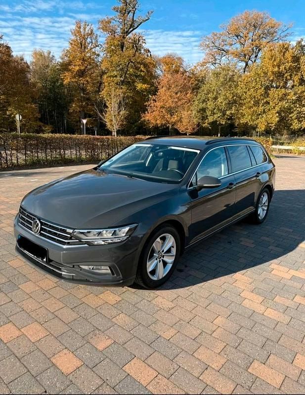 Gebraucht VW Passat 200 PS (147 kW) 2021 Grau Kombi