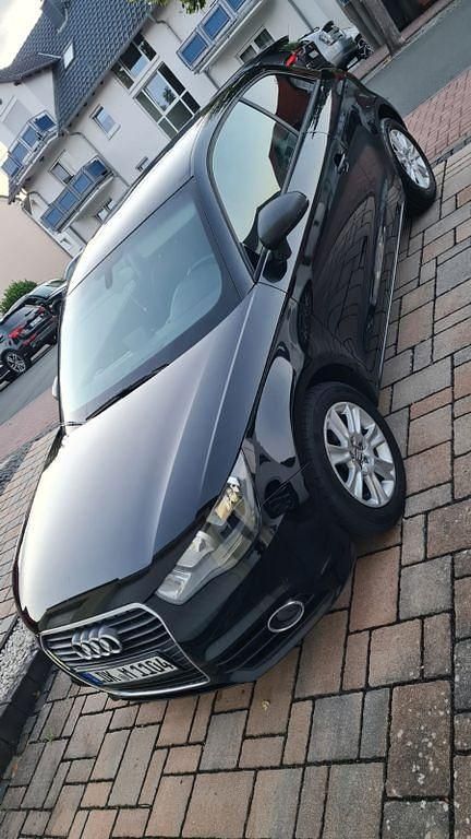 Gebraucht Audi A1 Attraction 86 PS (63 kW) 2013 Schwarz Kleinwagen