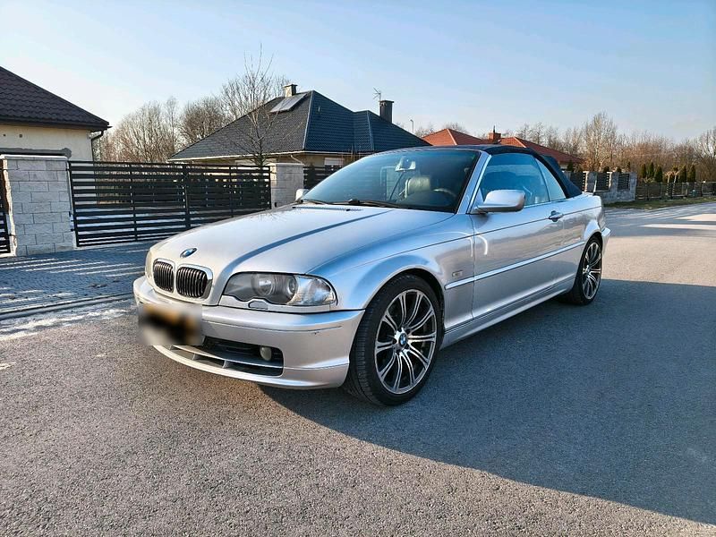 Gebraucht BMW 330 231 PS (169 kW) 2000 Silber Cabrio