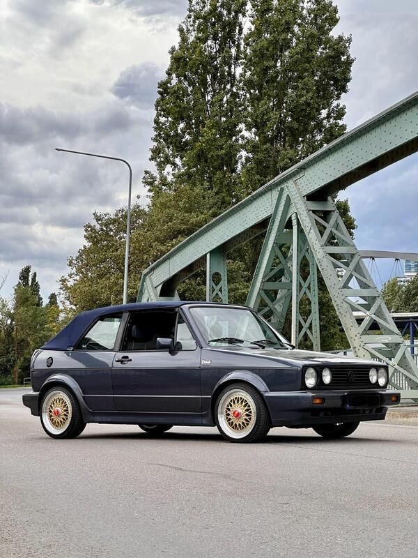 Blau Gebraucht 1989 VW Golf Cabriolet Classicline Cabrio | 9.499 € - Bild 1/4