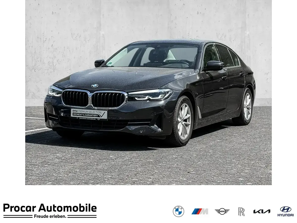 Gebraucht BMW 520 Sport Line 184 PS (135 kW) 2023 Limousine