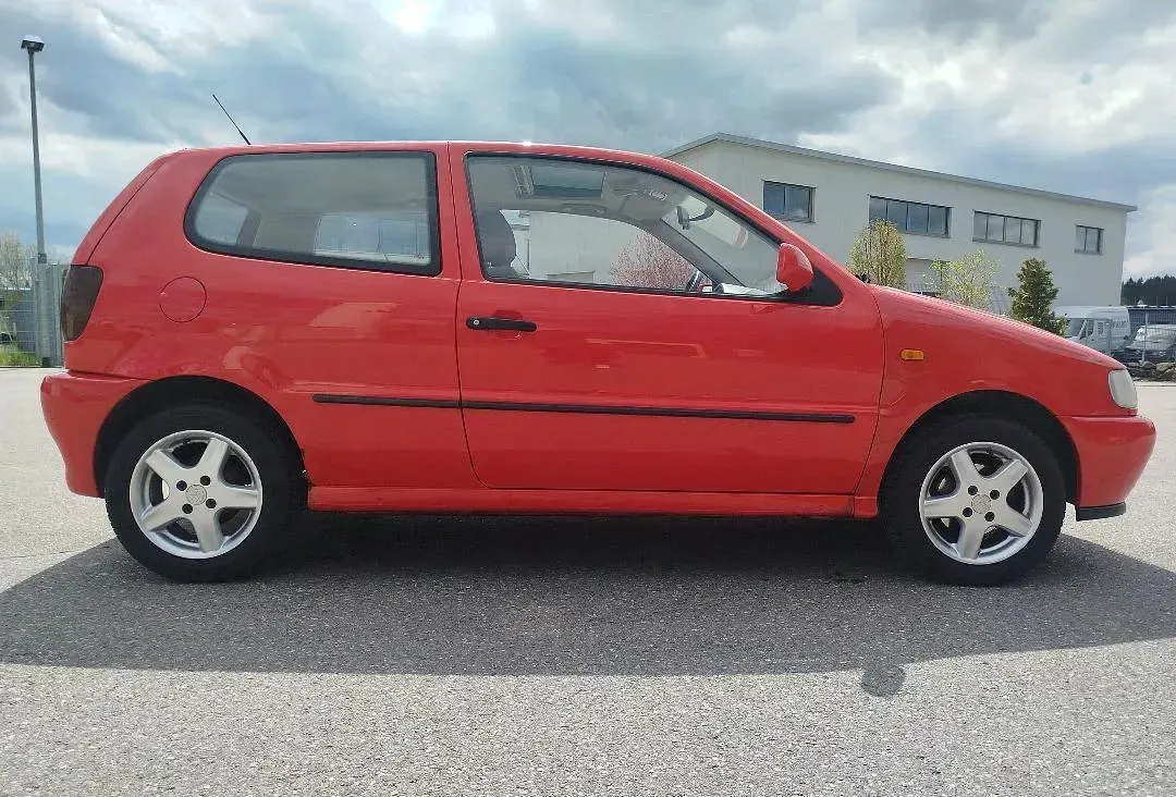 Gebraucht VW Polo 60 PS (44 kW) 1995 Rot Kleinwagen