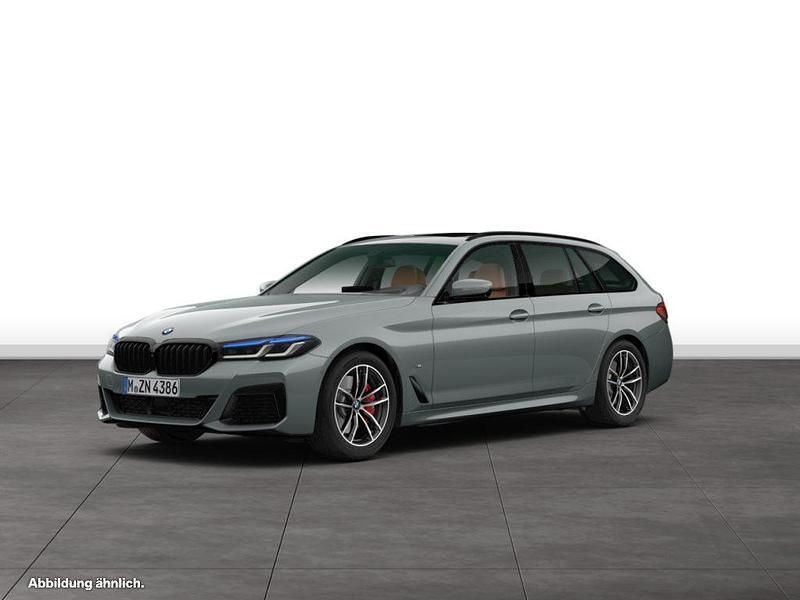 Grau Gebraucht 2024 BMW 530 Kombi | 64.078 € - Bild 1/4