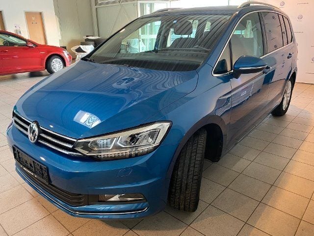 Gebraucht VW Touran Highline 150 PS (110 kW) 2016 Blau metallic Van / Kleinbus