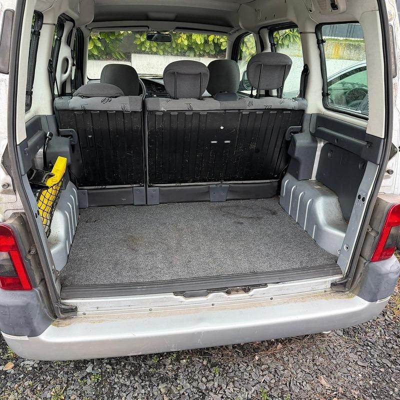 Gebraucht Peugeot Partner 108 PS (79 kW) 2002 Silber Van / Kleinbus