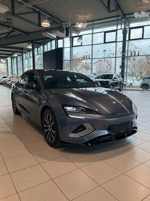 Neu BYD Seal Comfort 169 kW (231 PS) 2026 Grau Limousine