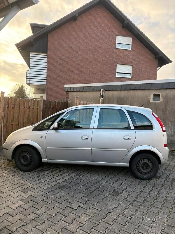 Gebraucht Opel Meriva 2005 Silber Van / Kleinbus