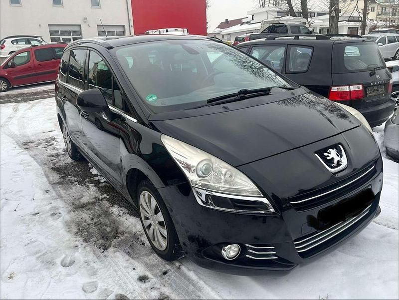 Gebraucht Peugeot 5008 Platinum 163 PS (119 kW) 2011 Schwarz perla nera Van / Kleinbus