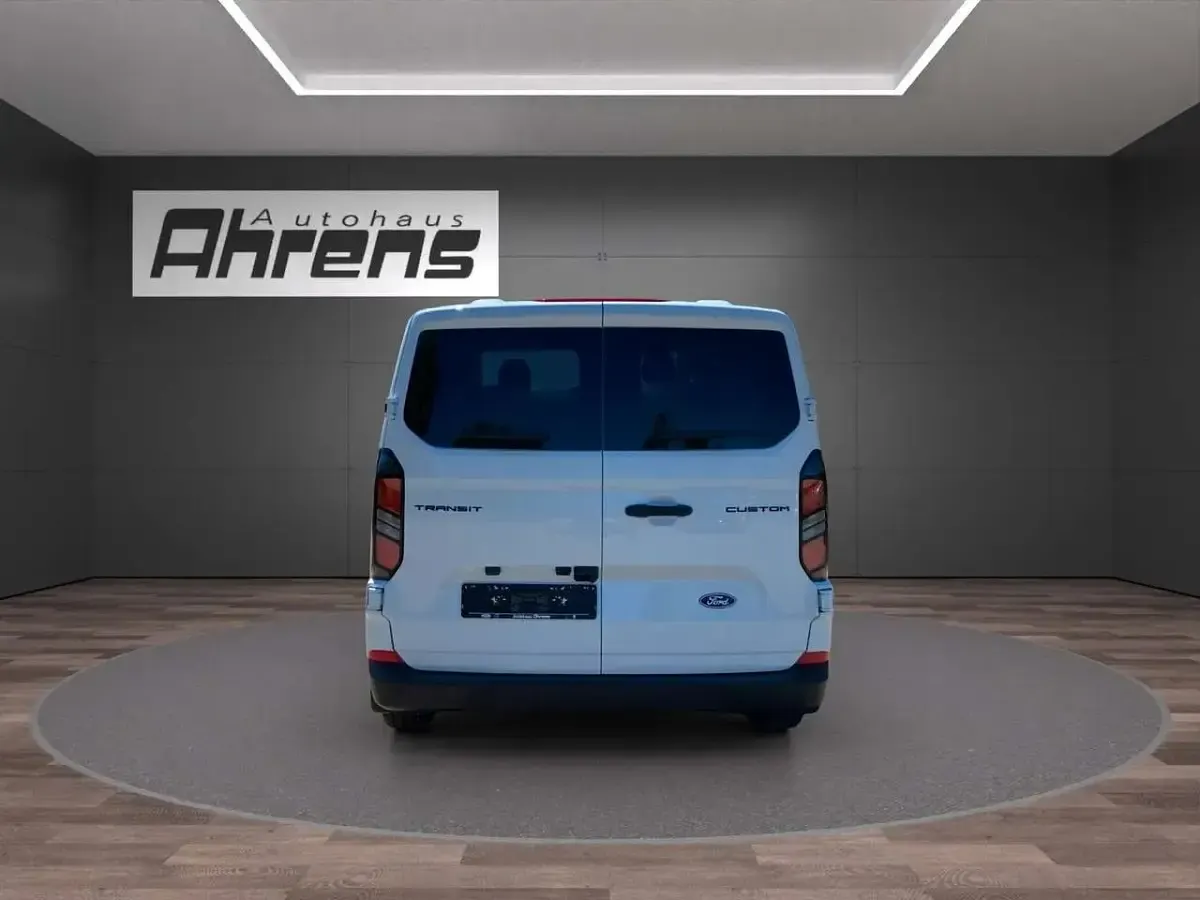 Nouă Ford Transit Custom Trend 136 CP (100 kW) 2026 Alb Break