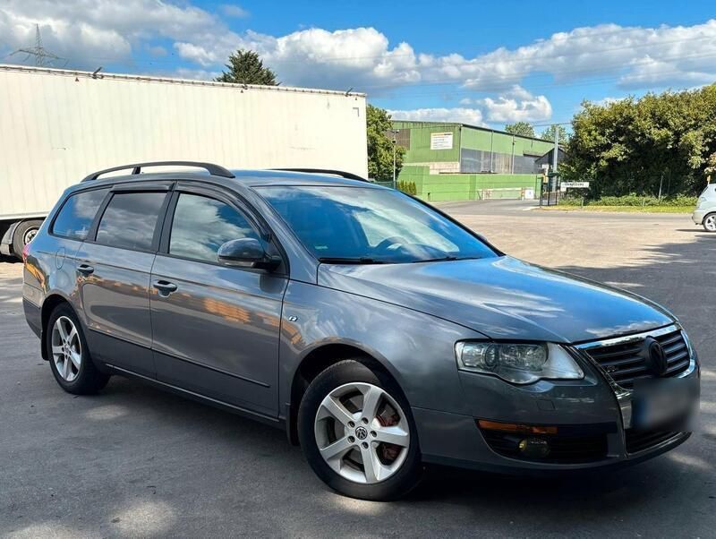 Grau Gebraucht 2007 VW Passat Kombi | 3.400 € (Fairer Preis) - Bild 1/4