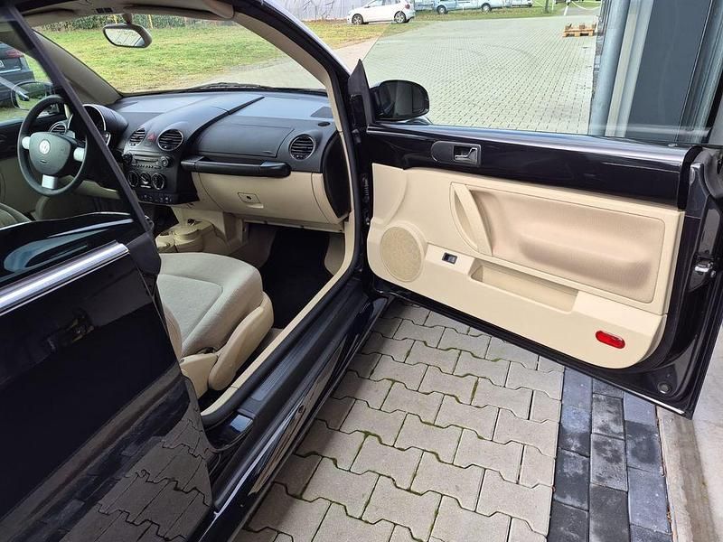 Gebraucht VW New Beetle Cabriolet 102 PS (75 kW) 2007 Schwarz Cabrio