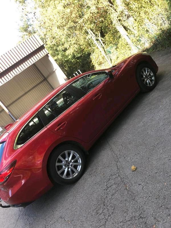 Gebraucht Mazda 6 150 PS (110 kW) 2013 Rot Kombi