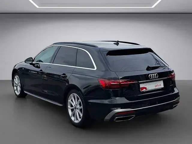 Gebraucht Audi A4 S-Line 204 PS (150 kW) 2022 Schwarz / mythosschwarz (metallic) Kombi