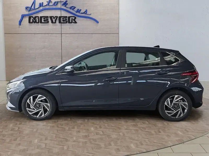 Neu Hyundai i20 90 PS (66 kW) 2026 Aurora grey Kleinwagen