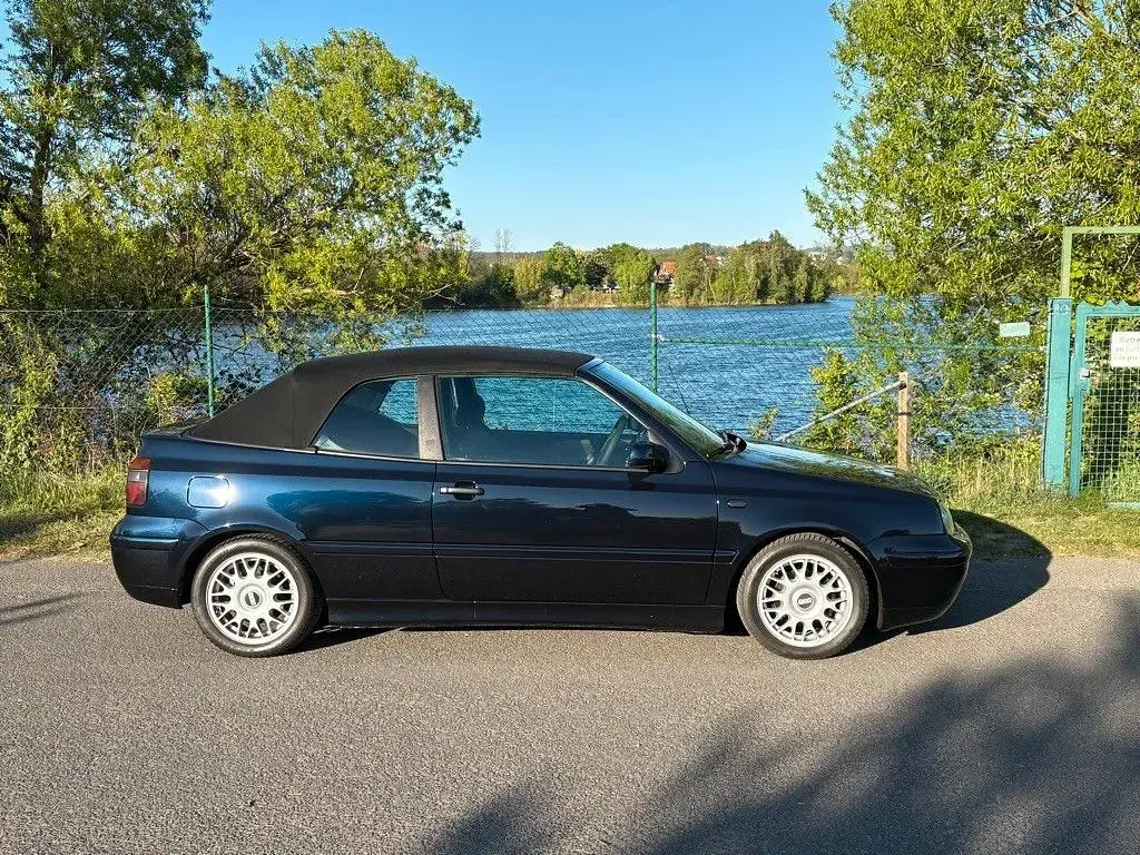 Gebraucht VW Golf Highline 75 PS (55 kW) 1999 Blau Cabrio