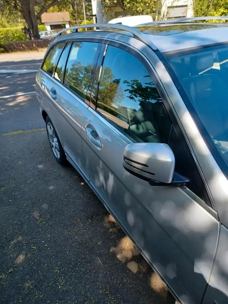 Gebraucht Mercedes C250 204 PS (150 kW) 2009 Silber Kombi