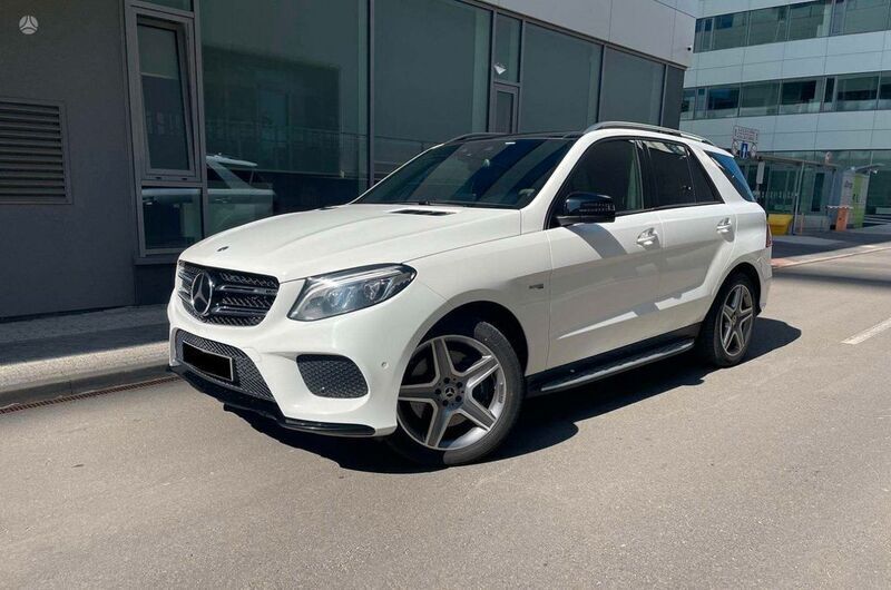 Weiß Gebraucht 2018 Mercedes GLE43 AMG AMG SUV | 36.900 € - Bild 1/4