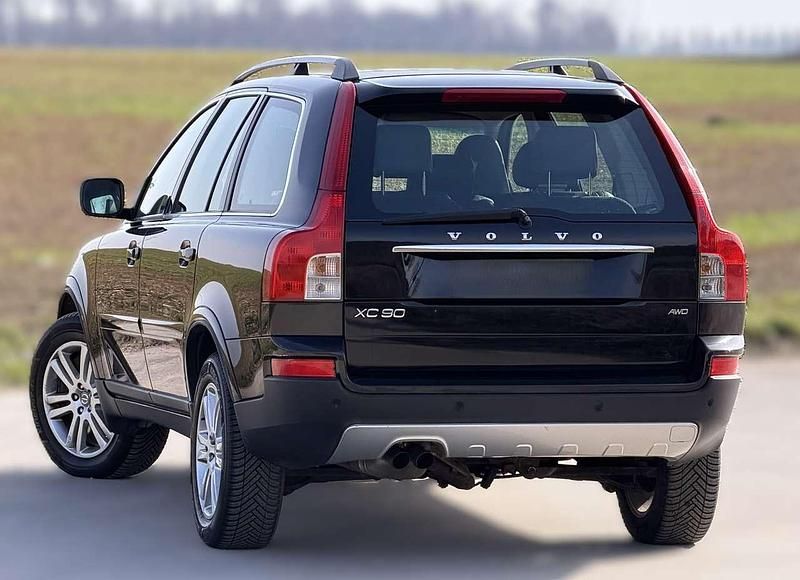 Second-hand Volvo XC90 185 CP (136 kW) 2010 Negru SUV