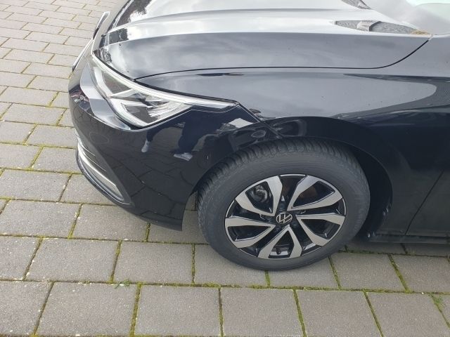 Gebraucht VW Golf VIII Life 150 PS (110 kW) 2021 Schwarz Kleinwagen