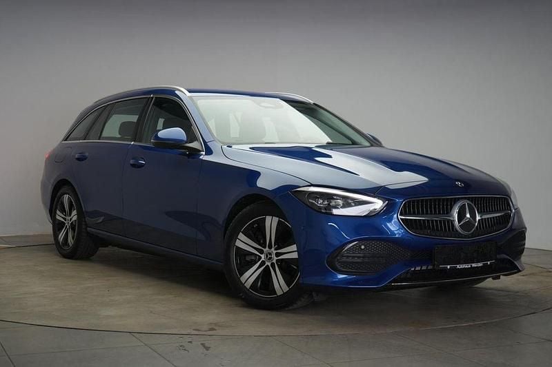 Blau Gebraucht 2024 Mercedes C220 Advanced Limousine | 34.990 € (Guter Preis) - Bild 1/4