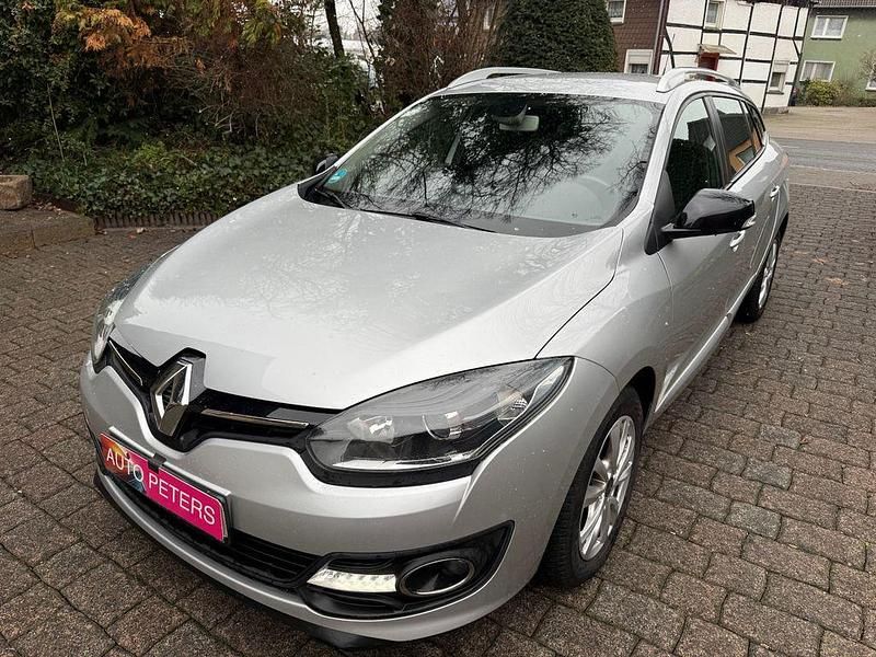 Gebraucht Renault Mégane III LIMITED 110 PS (80 kW) 2016 Silber Limousine